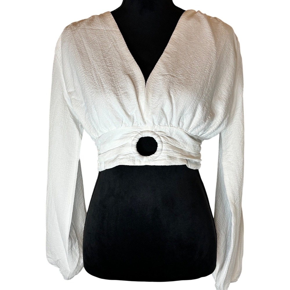 NWOT‎ LaBiz Crop Top Women S White V-Neck O-Ring Smocked Back Long Sleeve Blouse